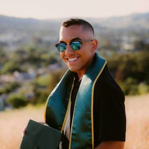 Meet your Posher, Gio